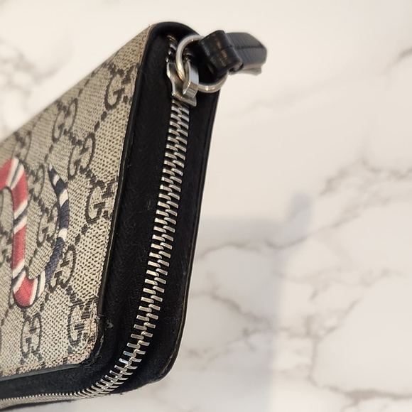 Gucci King Snake Long Zip Wallet - Picture 4 of 10